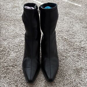 Steve Madden Sleek Black Ankle Boots